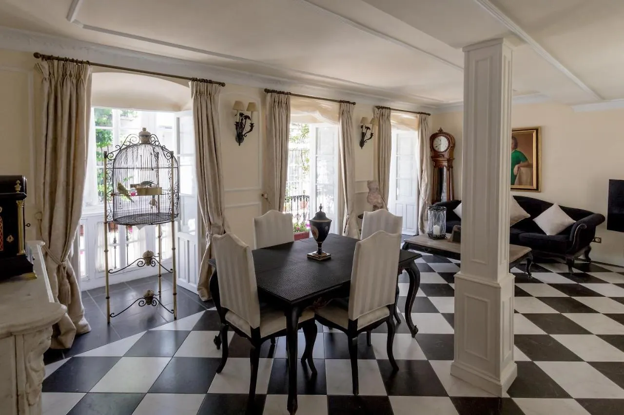 Casa Valdes Villa Marbella